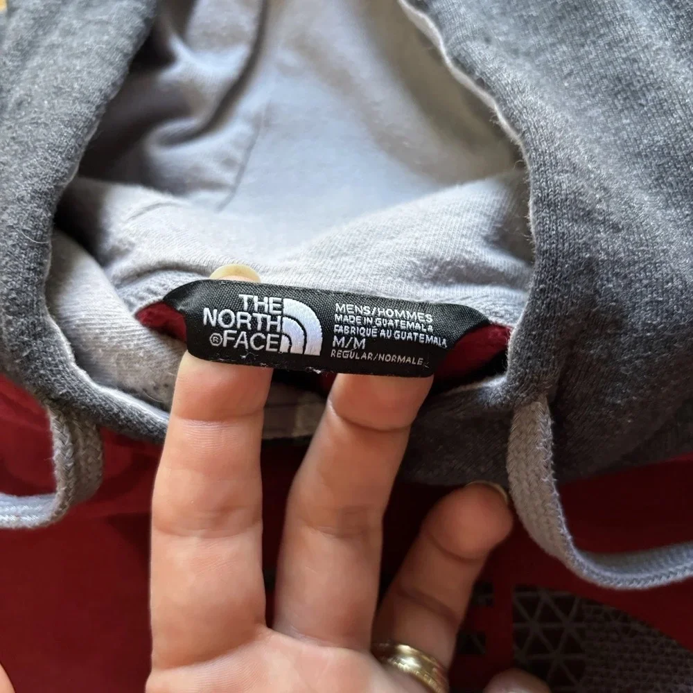 The North Face Hoodie Men's Medium Long Sleeve Logo Pocket Outdoor Gorpcore Hike